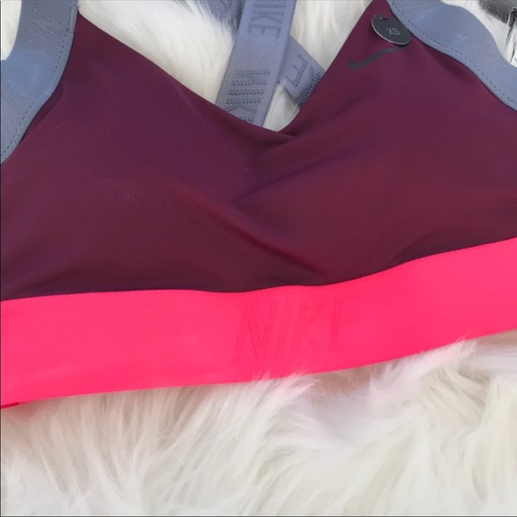 🌸 Nike sports bra 🌸 - Picture 2 of 4